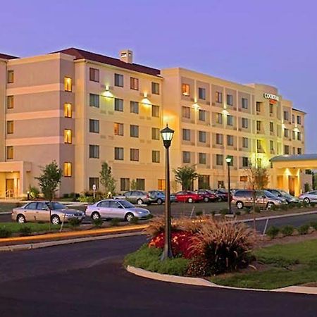 Hotel Courtyard Lancaster Fertility Zewnętrze zdjęcie